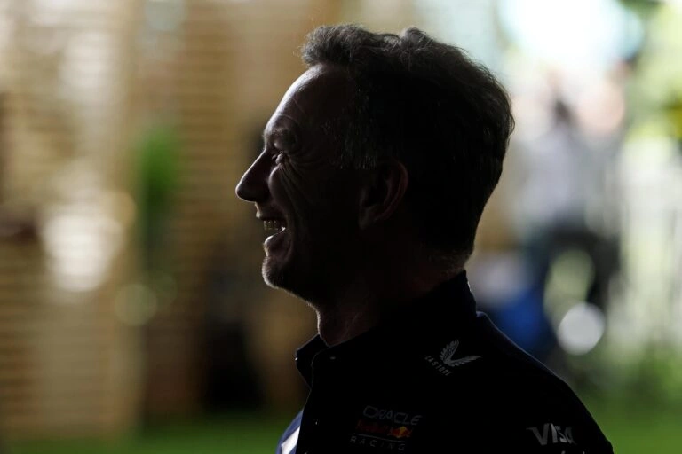 โศกนาฏกรรมบทใหม่ของ Christian Horner: เมื่อปีกแห่ง Red Bull ถูกพันธนาการด้วยโซ่ตรวนแห่ง Oakley Capital
