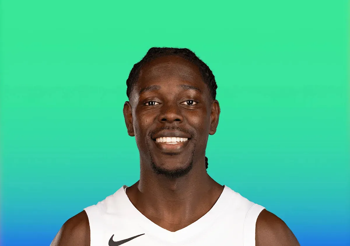 การวิเคราะห์ความเสี่ยงและมูลค่าส่วนเกิน: Jrue Holiday กับสถานะสินทรัพย์สภาพคล่องสูงในตลาด NBA