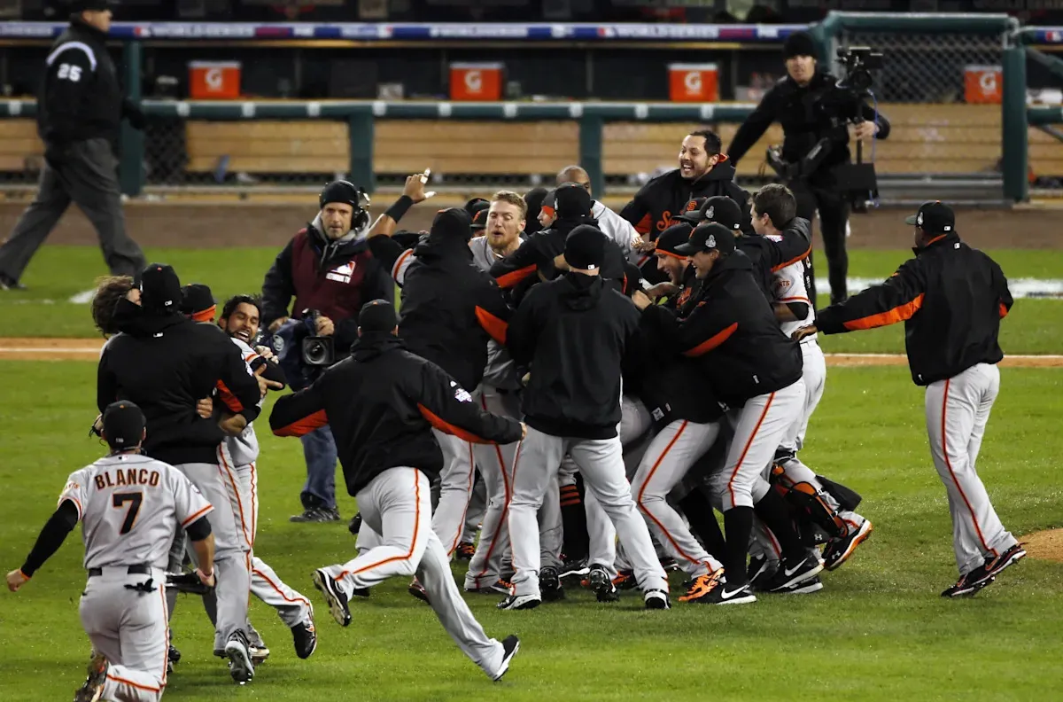 ปฐมบทแห่งมงกุฎที่สอง: ย้อนรอยมหากาพย์นัดปิดผนึก World Series 2012 เกมที่ 4