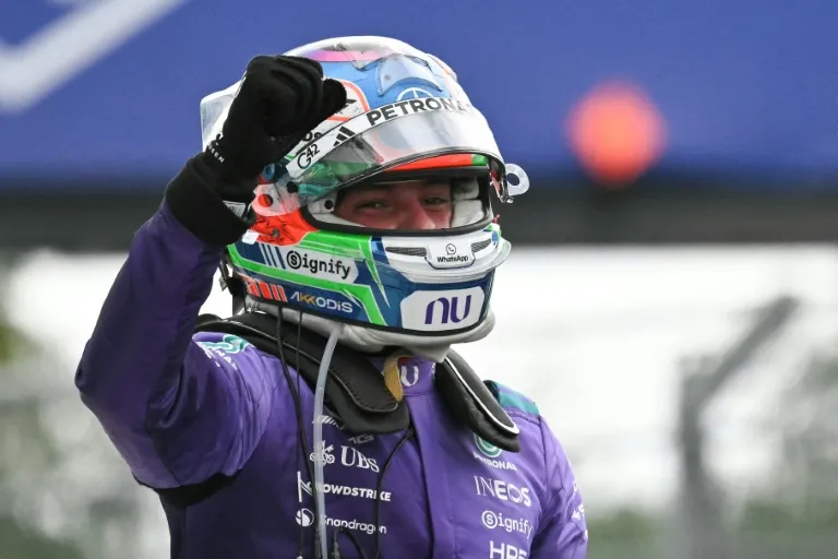 โศกนาฏกรรมแห่งความเร็วที่ Miami: เมื่อ Kimi Antonelli สยบแรงเสียดทานเถื่อน คว้าชัยเหนือ Lando Norris
