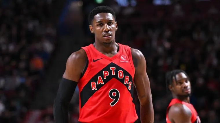 วิเคราะห์แรงเฉื่อยและวิถีโค้ง: RJ Barrett กับการจำลองสถิติความน่าจะเป็นของ Kawhi Leonard ในเกมตัดสินชะตา