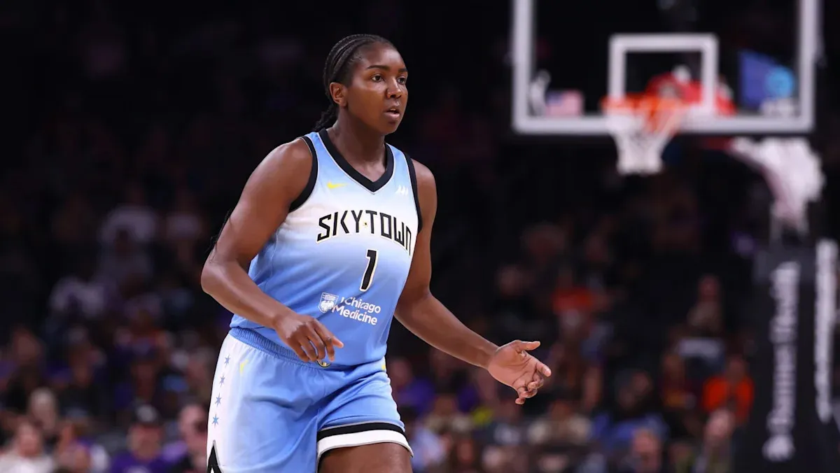 กำแพงสี่ด้านและความปลอดภัย: Elizabeth Williams เผยเบื้องหลังทำไม WNBA ต้องสู้ยิบตาเรื่องที่พัก