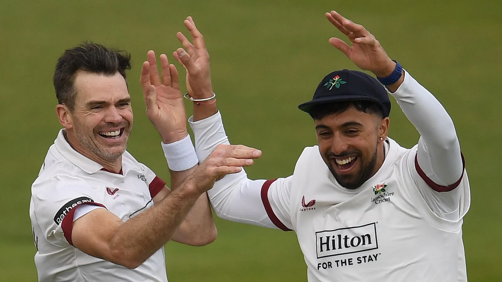 James Anderson กับการยื้อยุดความเสื่อมสลาย: 5 วิคเก็ตที่ Northampton และสถาปัตยกรรมที่ผุพังของ County Championship