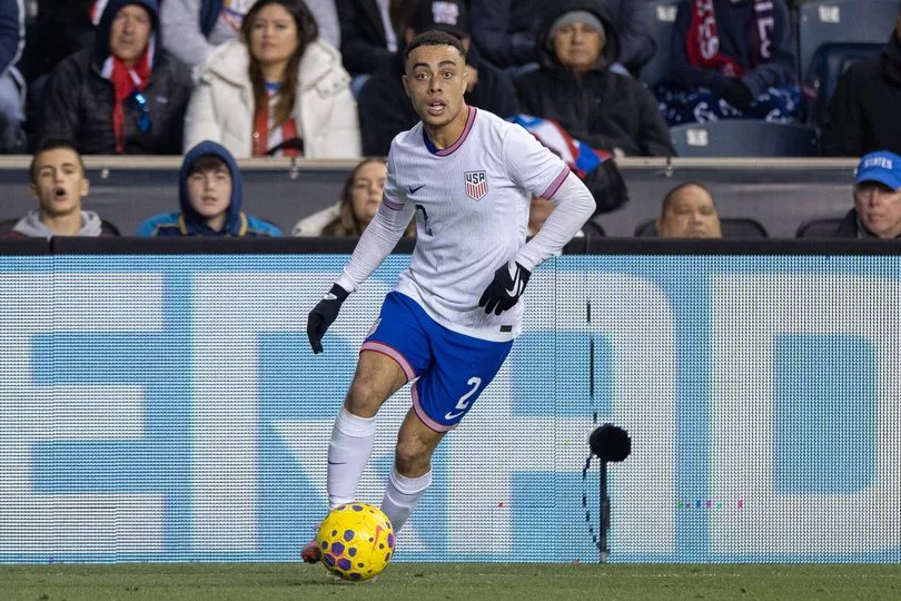 Sergiño Dest กับรายงานความคืบหน้าของกล้ามเนื้อ: การประเมินความเสี่ยงก่อน World Cup