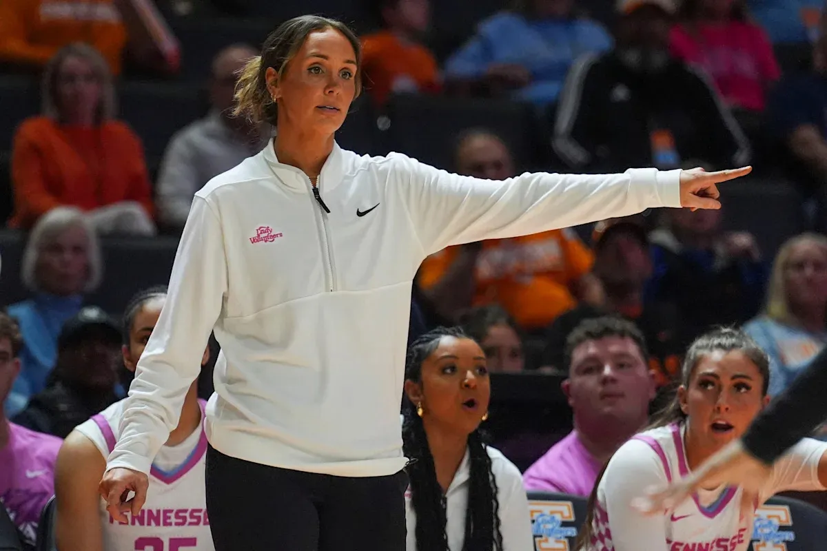 การวิเคราะห์การโอนย้ายบุคลากร: Kim Caldwell ดึงตัว Brandon Miller เสริมทัพ Lady Vols เพื่อลดความเสี่ยงด้านกลยุทธ์
