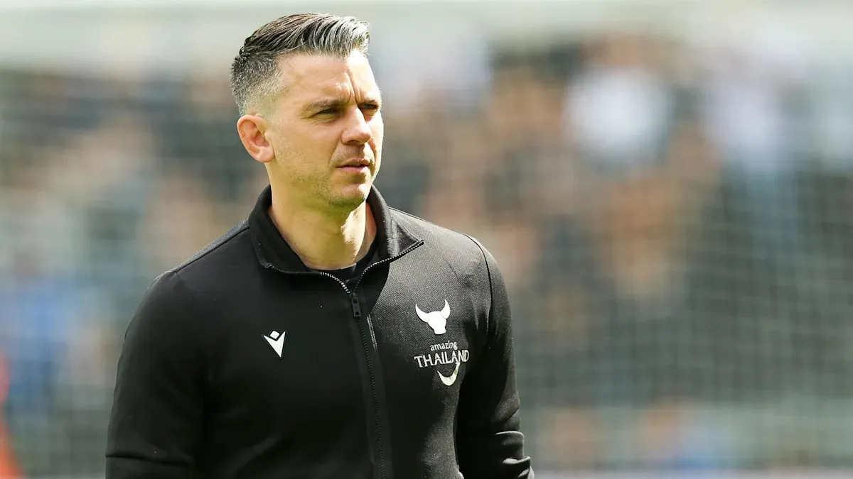 Bloomfield ปลอบขวัญชาว Oxford United: 'พวกนายทำเต็มที่แล้ว (ถึงแม้จะร่วงก็เถอะ)'