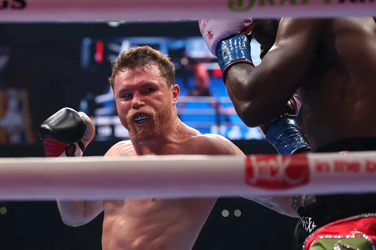 Couture on the Canvas: Canelo Alvarez เตรียมคัมแบ็กอวดโฉมปะทะ Christian Mbilli ณ รันเวย์แห่งทะเลทราย
