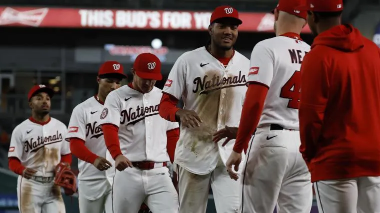 นาฏกรรมแห่งความสับสน: เมื่อ Washington Nationals สลักชัยชนะเหนือแรงโน้มถ่วงด้วยวิถีโค้งอันวิปริต