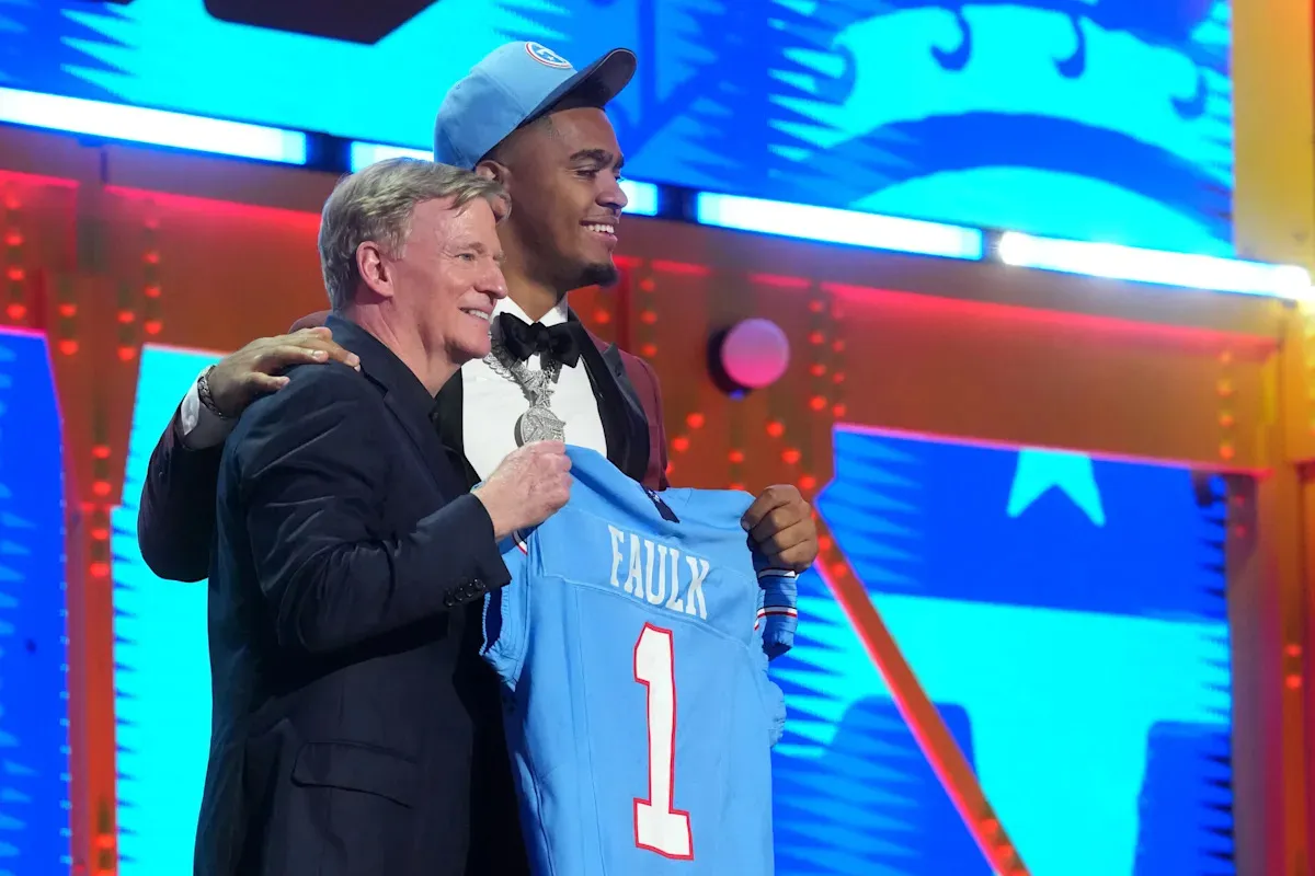 NFL Draft: 5 หมากอันตรายสำหรับ Titans ในรอบที่ 3