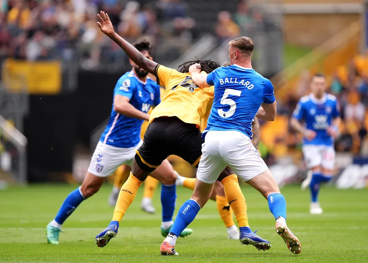 บทวิจารณ์ขุนพลโดย Andy: Wolves 1-1 Sunderland – เมื่อ Ballard ถูกเนรเทศท่ามกลางนาฏกรรมที่จบลงด้วยผลเสมอ