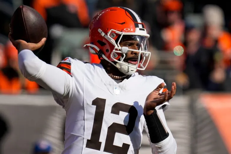 Cleveland Browns ควรขุดรากถอนโคน Shedeur Sanders ออกจากผืนดินแห่งนี้หรือไม่?
