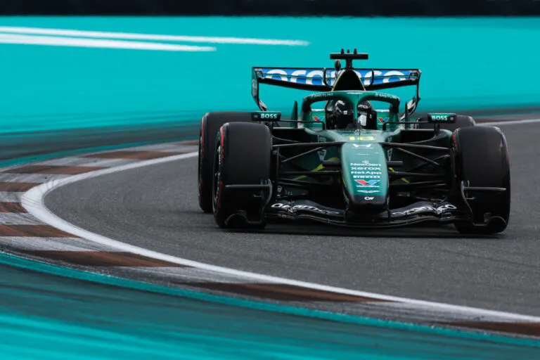 ลมหายใจมูลค่า 19 ล้านเหรียญ: เมื่อ F1 ยื่นมือประคอง Honda ท่ามกลางโศกนาฏกรรมแห่งแรงสั่นสะเทือน