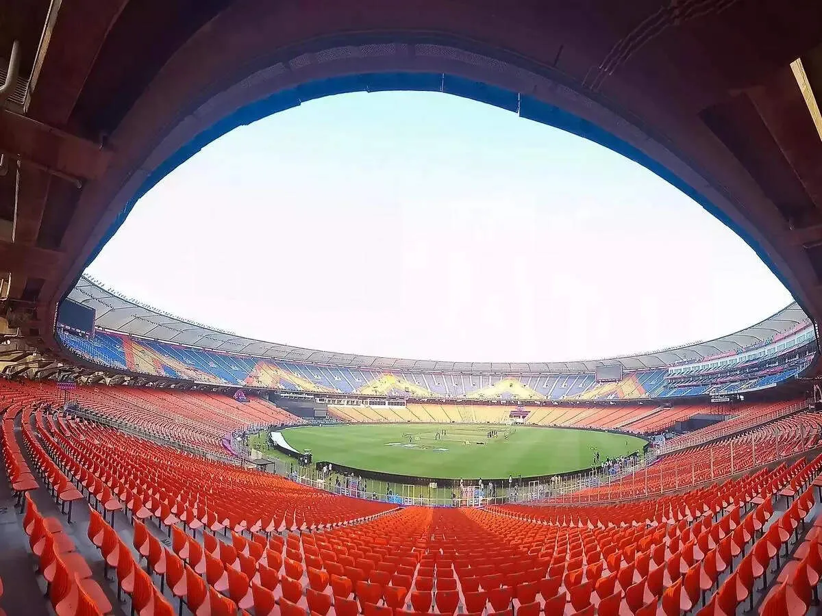 มหากาพย์บทสุดท้ายที่ Ahmedabad: เมื่อโชคชะตาพัดพา IPL 2026 ออกจากอ้อมกอดของ Bengaluru