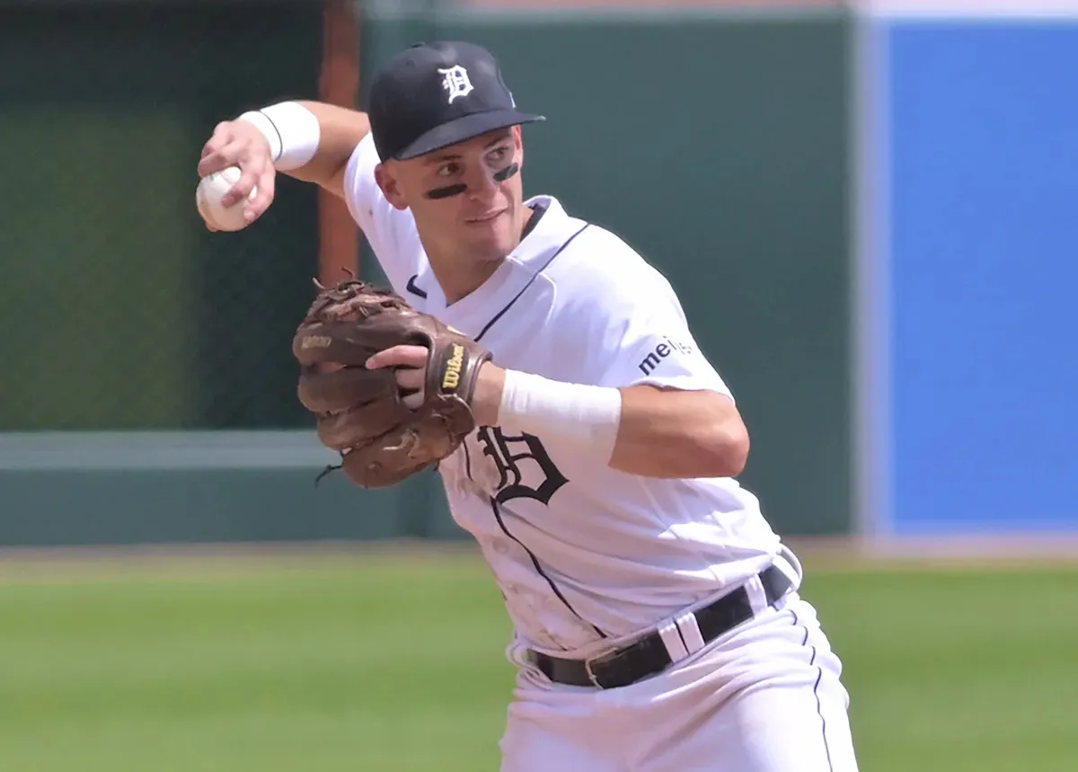 วิเคราะห์งบดุล Detroit Tigers: การดึงตัว Zack Short กลับมาคือการบริหารความเสี่ยงหรือแค่การอุดช่องโหว่ทางบัญชี?