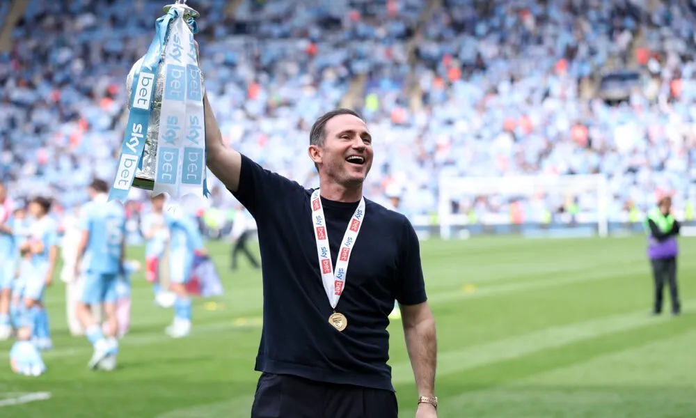 วิกฤตการณ์แห่งการผลัดใบ ณ Selhurst Park: Crystal Palace กางบัญชีรายชื่อทาบทาม Lampard และ McKenna สืบทอดมรดก Glasner