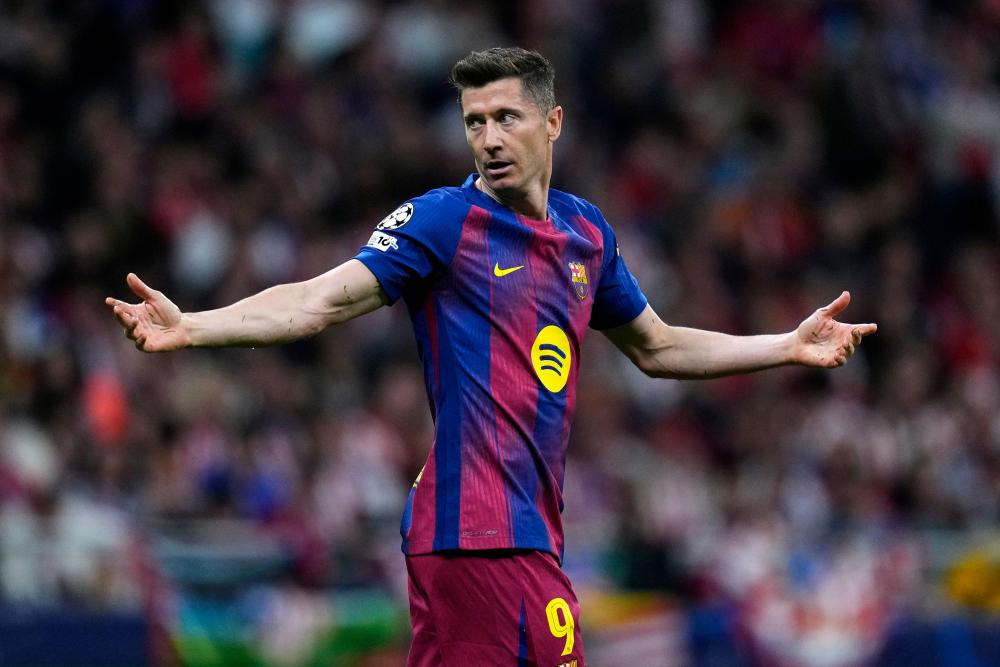 Robert Lewandowski กับบั้นปลายที่ไร้สปอตไลท์: เมื่อดาวยิงระดับพระกาฬอาจไม่ได้สั่งลาอย่างสมเกียรติ